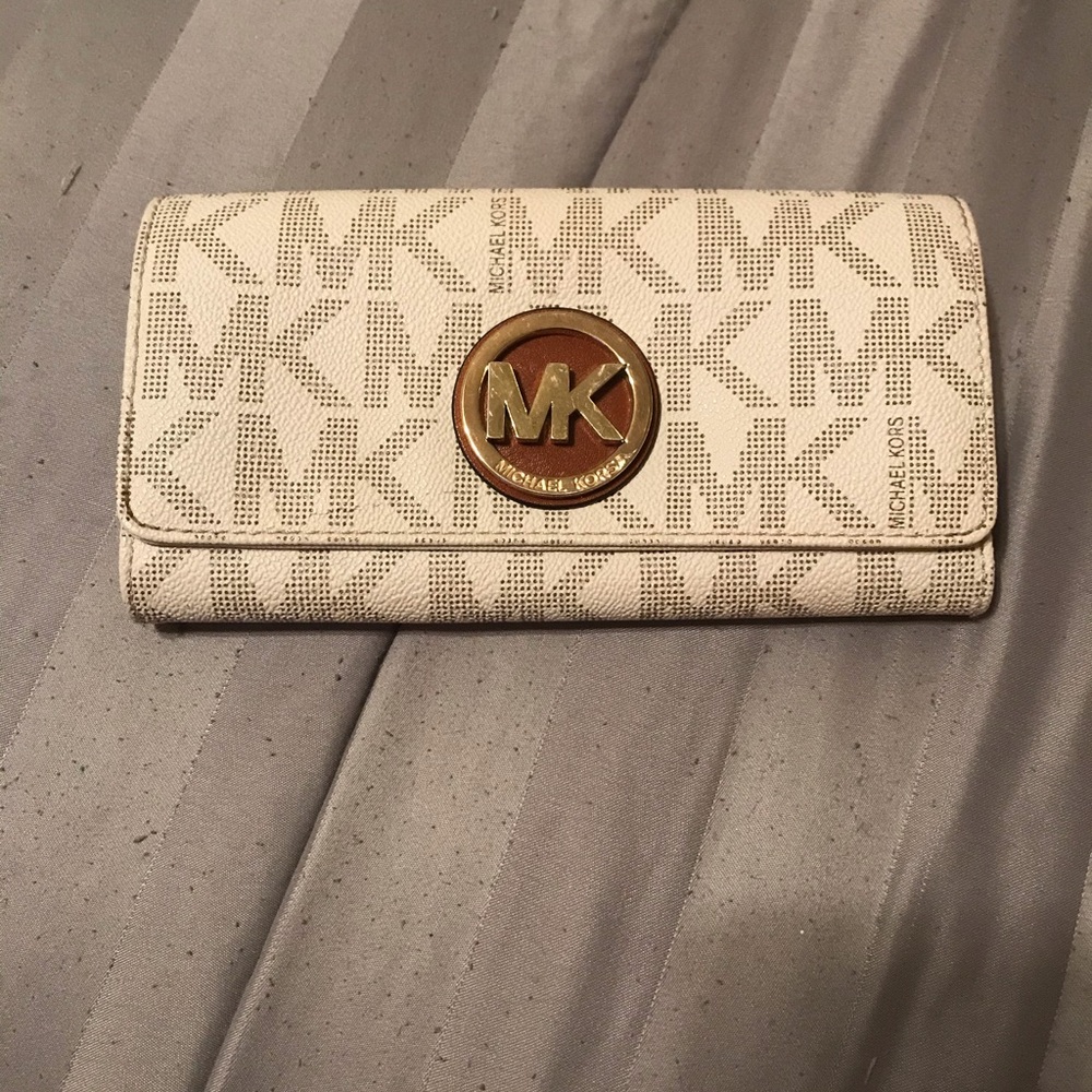 Michael Kors wallet
